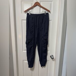 Lululemon Dance Studio Relaxed-Fit Mid-Rise Cargo Jogger size small euc